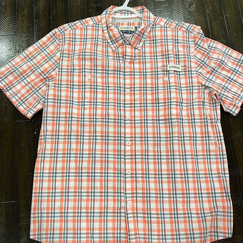 Magellan Short sleeved button up shirt
